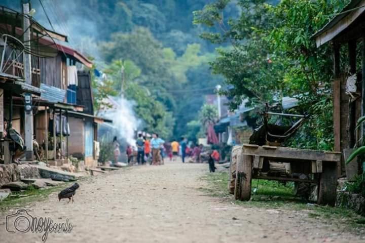 Lattanavongsa Guesthouse And Bungalows บ้านงอยเหนือ ภายนอก รูปภาพ