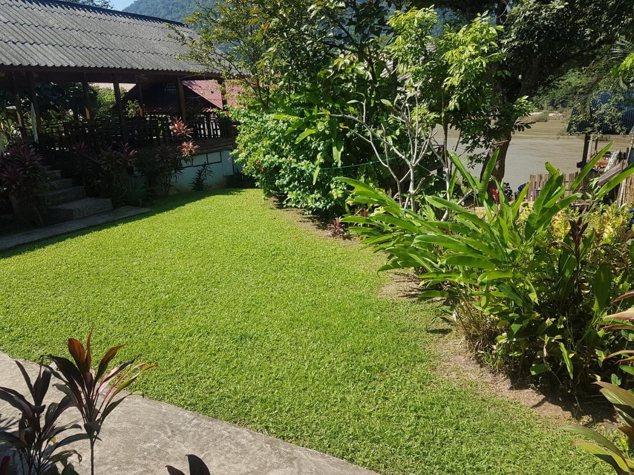 Lattanavongsa Guesthouse And Bungalows บ้านงอยเหนือ ภายนอก รูปภาพ