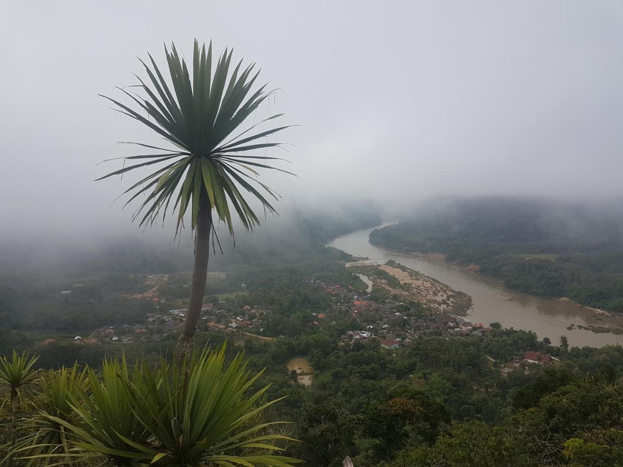 Lattanavongsa Guesthouse And Bungalows บ้านงอยเหนือ ภายนอก รูปภาพ