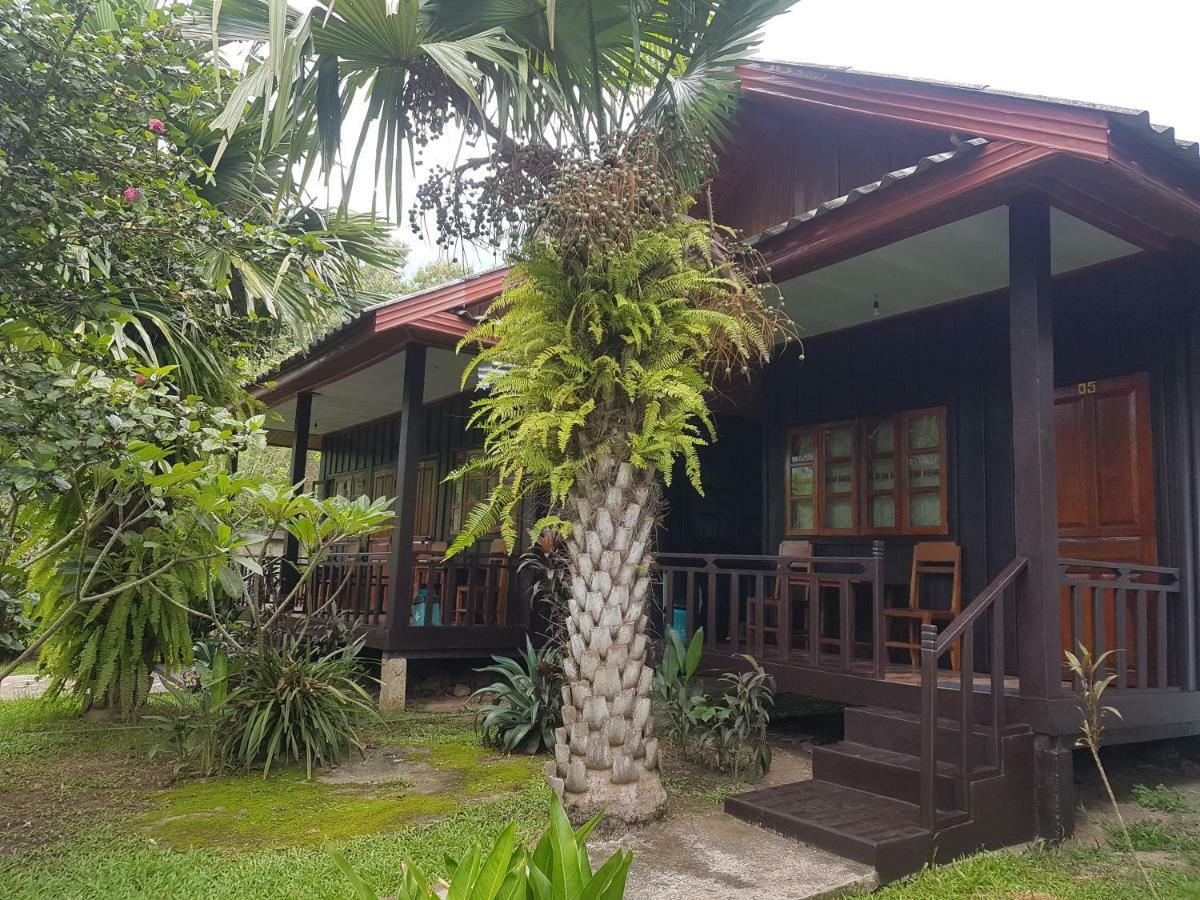 Lattanavongsa Guesthouse And Bungalows บ้านงอยเหนือ ภายนอก รูปภาพ